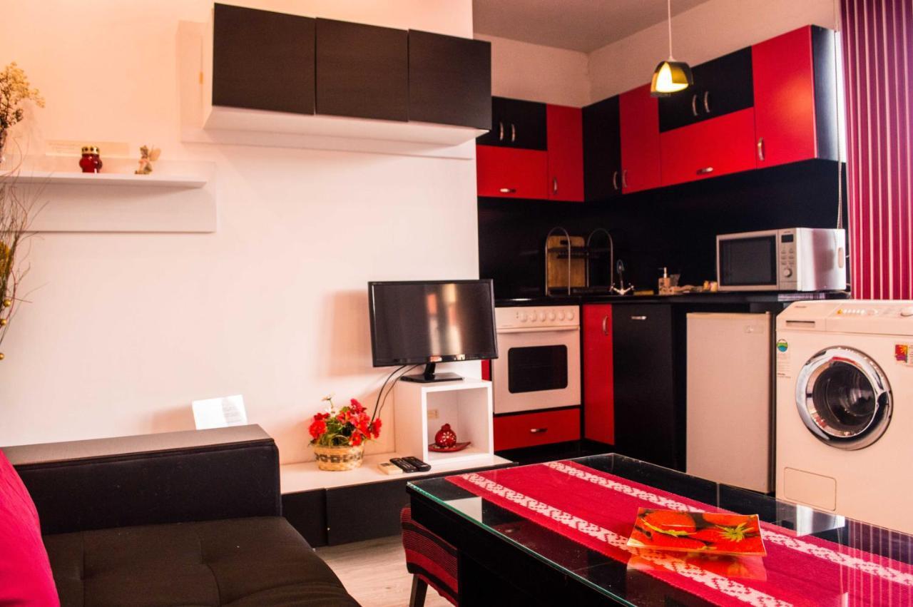 Red House Apartamento Veliko Tŭrnovo Exterior foto